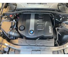 BMW Řada 3 3,0 330d M-Paket - 22