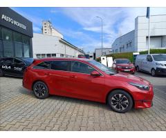 Kia Ceed Ceed SW CD 1,5 T-GDi GPF TOP (2025) - 4