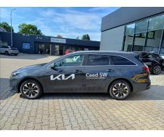 Kia Ceed 1,5 Ceed SW CD  T-GDi GPF 7DCT TOP (2025) - 8