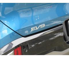 Kia EV9 GT LIne 4x4 6míst - 48