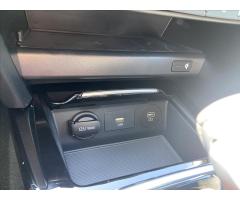 Kia XCeed 1,5 T-GDi GPF 7DCT EXCLUSIVE - 24