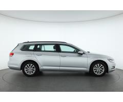 Volkswagen Passat 2.0 TDI 110kW - 8