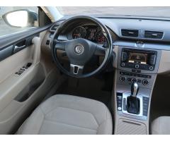 Volkswagen Passat 2.0 TDI 103kW - 9