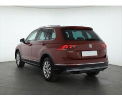 Volkswagen Tiguan 2.0 TDI 110kW - 10