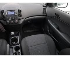 Hyundai i30 1.6 CRDi 85kW - 11