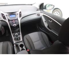 Hyundai i30 1.4 CVVT 73kW - 11