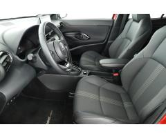 Toyota Yaris Cross 1.5 VVT-iE E-Four 85kW - 13