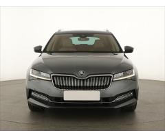 ŠKODA SUPERB COMBI 2.0TDI 140 LAURIN&K 4X4 DSG 7ST