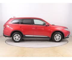 Mitsubishi Outlander 2.2 DI-D 110kW - 8