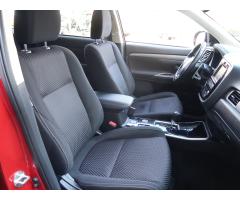 Mitsubishi Outlander 2.2 DI-D 110kW - 12