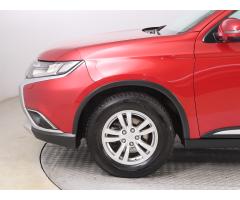 Mitsubishi Outlander 2.2 DI-D 110kW - 24