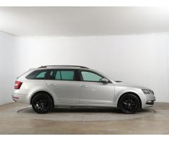 Škoda Octavia 2.0 TDI 110kW - 8