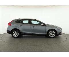 Volvo V40 1.6 D2 84kW - 8