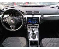 Volkswagen Passat 2.0 TDI 130kW - 10