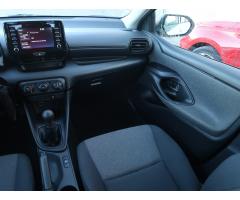 Toyota Yaris 1.0 VVT-i 53kW - 11