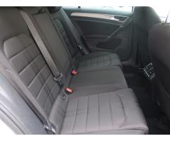 Volkswagen Golf 2.0 TDI 110kW - 13