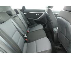 Hyundai i30 1.6 CRDi 81kW - 21