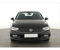 Volkswagen Passat 2.0 TDI 110kW - 2