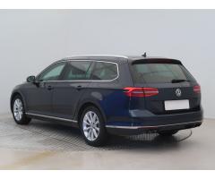 Volkswagen Passat 2.0 TDI 140kW - 5