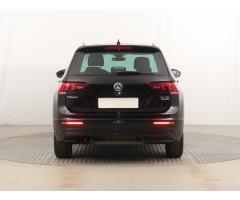 Volkswagen Tiguan 2.0 TSI 132kW - 6