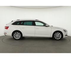 Škoda Superb 2.0 TDI 140kW - 8