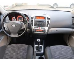 Kia Cee`d 1.4 CVVT 80kW - 10