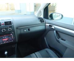 Volkswagen Touran 1.6 TDI 77kW - 11