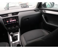 Škoda Octavia 1.6 TDI 85kW - 11