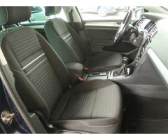 Volkswagen Golf 2.0 TDI 110kW - 12