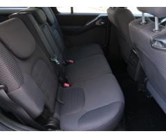 Nissan Pathfinder 2.5 dCi  128kW - 13