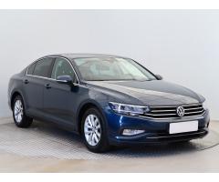 Volkswagen Passat 1.5 TSI 110kW - 1