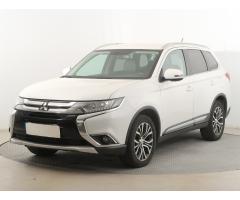 Mitsubishi Outlander 2.2 DI-D 110kW - 3