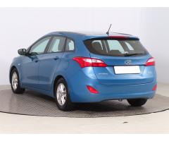 Hyundai i30 1.6 MPI 88kW - 6