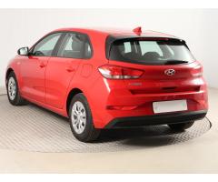 Hyundai i30 1.5 DPI 81kW - 6