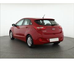 Hyundai i30 1.6 GDI 99kW - 6