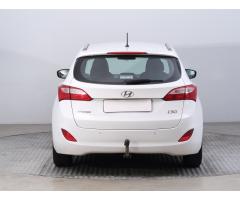 Hyundai i30 1.6 MPI 88kW - 8