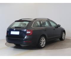 Škoda Octavia 2.0 TDI 135kW - 8