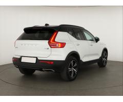 Volvo XC40 T4 140kW - 9