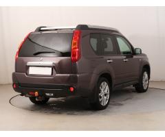 Nissan X-Trail 2.0 dCi 127kW - 9