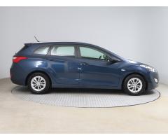 Hyundai i30 1.6 CRDi 81kW - 8