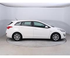 Hyundai i30 1.6 MPI 88kW - 11