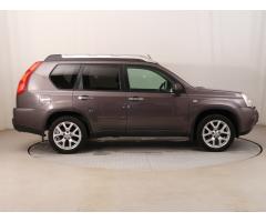 Nissan X-Trail 2.0 dCi 127kW - 10