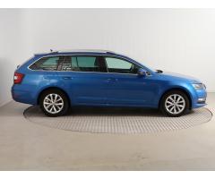 Škoda Octavia 1.6 TDI 85kW - 9