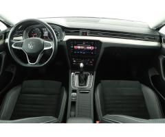 Volkswagen Passat 1.5 TSI 110kW - 12