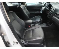 Mitsubishi Outlander 2.2 DI-D 110kW - 15