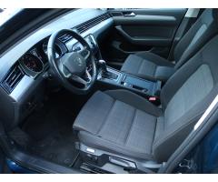 Volkswagen Passat 1.5 TSI 110kW - 23