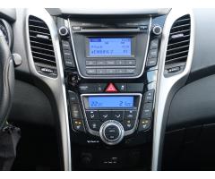 Hyundai i30 1.6 MPI 88kW - 23