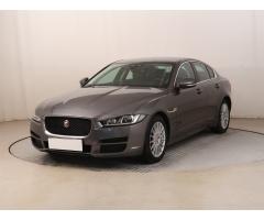 Jaguar XE E-Performance 120kW - 3