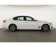 BMW Řada 5 530d xDrive 195kW - 8