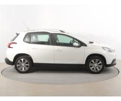 Peugeot 2008 1.2 PureTech 61kW - 8